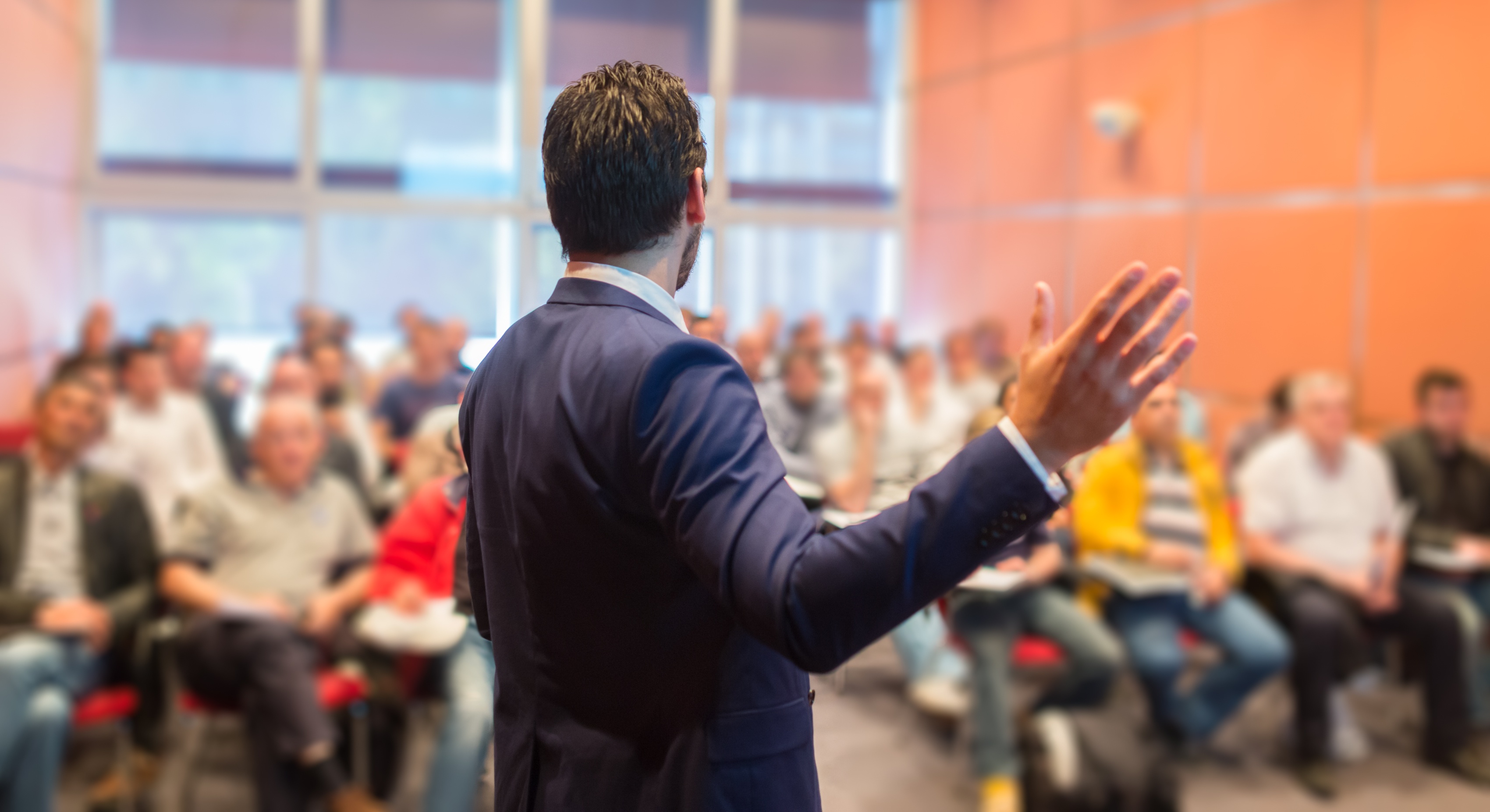 Selecting the Right Keynote Speaker that Aligns to Your Company’s Goals